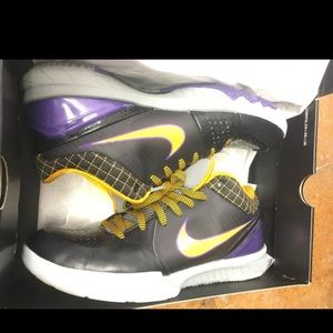 Kobe IV protro carpe diems